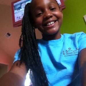 Meet your Posher, Gloria